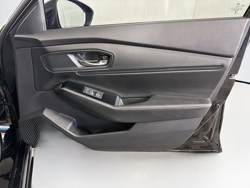 Used 2023 Honda Accord Touring image 32