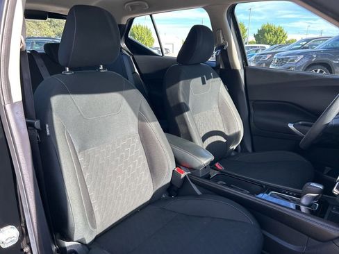 Used 2024 Nissan Kicks SV image 40