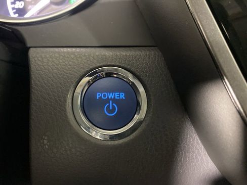 Used 2024 Toyota Camry LE image 7