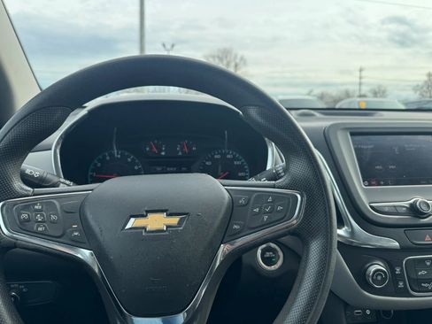 Used 2020 Chevrolet Equinox LS image 13