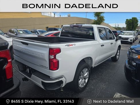 Used 2019 Chevrolet Silverado 1500 Custom w/ Custom Value Package image 4