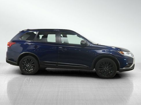 Used 2020 Mitsubishi Outlander LE AWD/4WD image 6