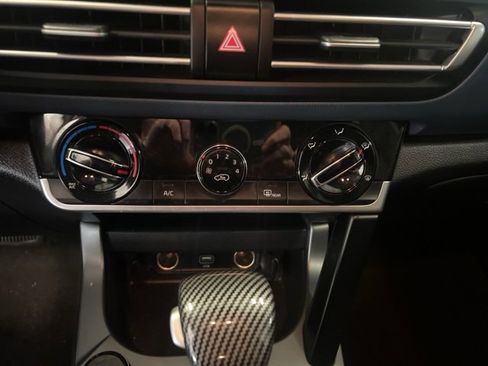 Certified 2021 Kia Seltos S image 10