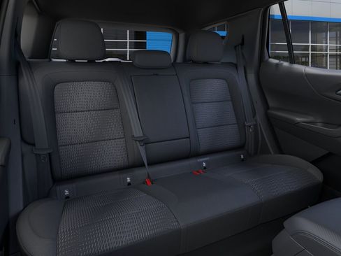 New 2026 Chevrolet Equinox LT FWD image 17