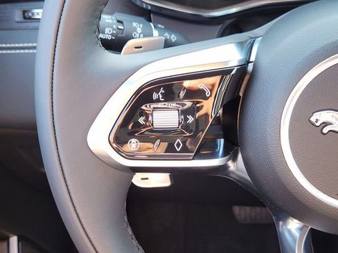 New 2026 Jaguar F-PACE R-Dynamic S image 27