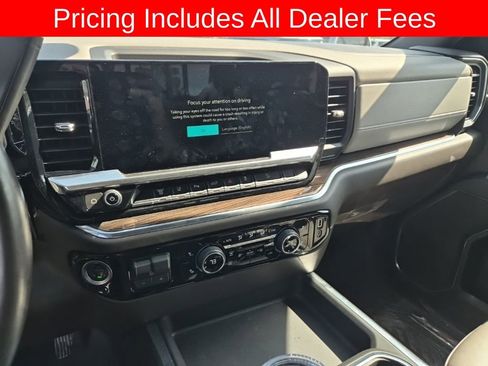 Used 2024 Chevrolet Silverado 2500 LT w/ All Star Edition AWD/4WD image 4