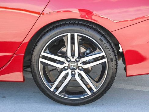 Used 2016 Honda Accord Sport image 11