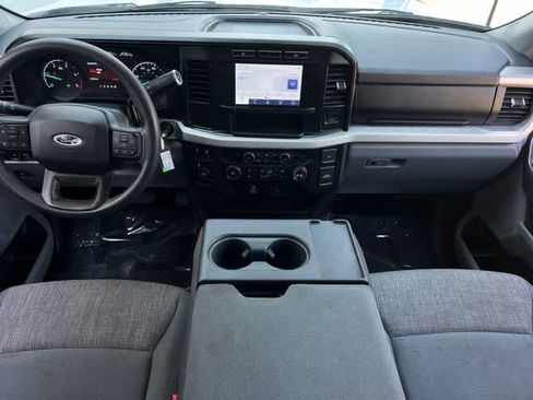 Used 2024 Ford F350 XLT AWD/4WD image 3