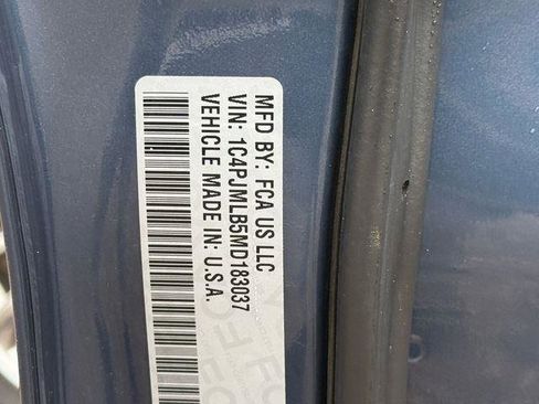 Used 2021 Jeep Cherokee Latitude Plus image 34