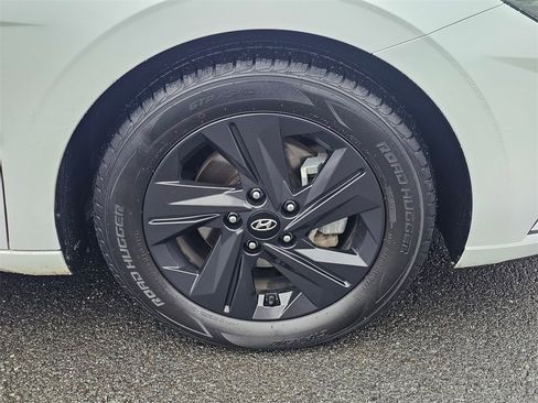 Used 2021 Hyundai Elantra SEL w/ Convenience Package image 30