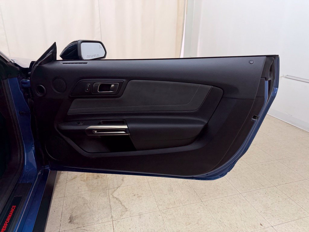 Used 2019 Ford Mustang Shelby GT350 w/ Technology Package RWD image 12