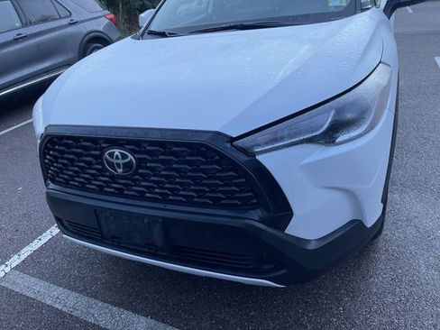 Certified 2023 Toyota Corolla Cross LE AWD/4WD image 3