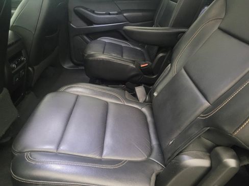 Used 2019 Chevrolet Traverse LT w/ LT Premium Package AWD/4WD image 18