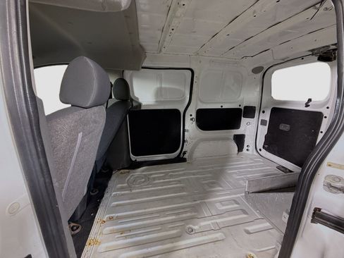 Used 2014 Nissan NV200 SV w/ Exterior Appearance Package image 23