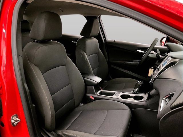 Used 2018 Chevrolet Cruze LS FWD image 8