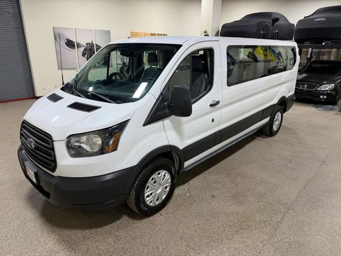 Used 2016 Ford Transit 350 XL image 3