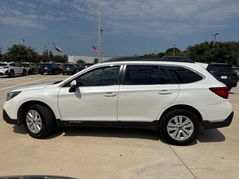 Used 2019 Subaru Outback 2.5i Premium AWD/4WD image 5