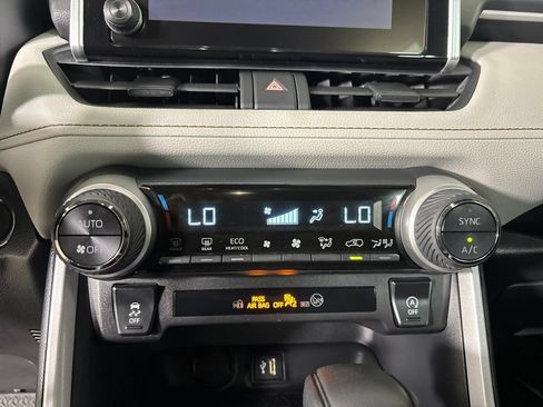 Used 2025 Toyota RAV4 XLE w/ Convenience Package FWD image 21