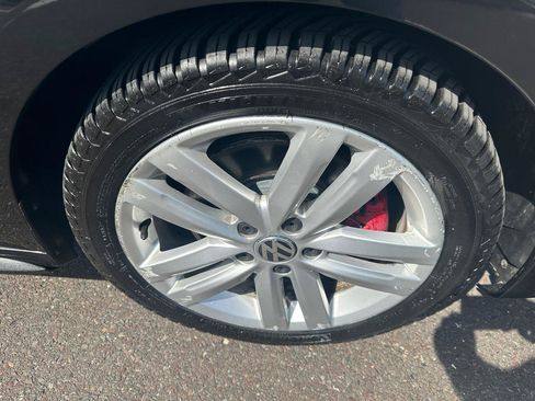 Used 2012 Volkswagen Jetta GLI Autobahn FWD image 33