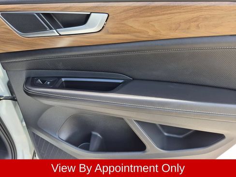 Used 2025 Volkswagen Atlas SE FWD image 29