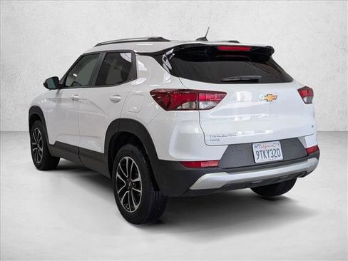 Used 2025 Chevrolet TrailBlazer LT image 8