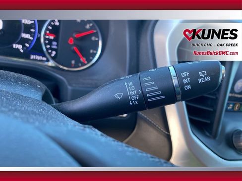 Used 2023 GMC Acadia SLT w/ Elevation Edition image 14