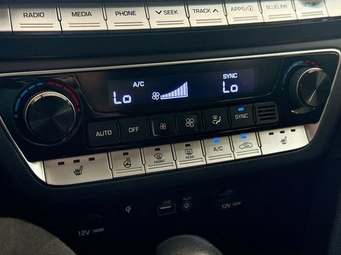 Used 2018 Hyundai Sonata Sport w/ Tech Package 05 FWD image 16