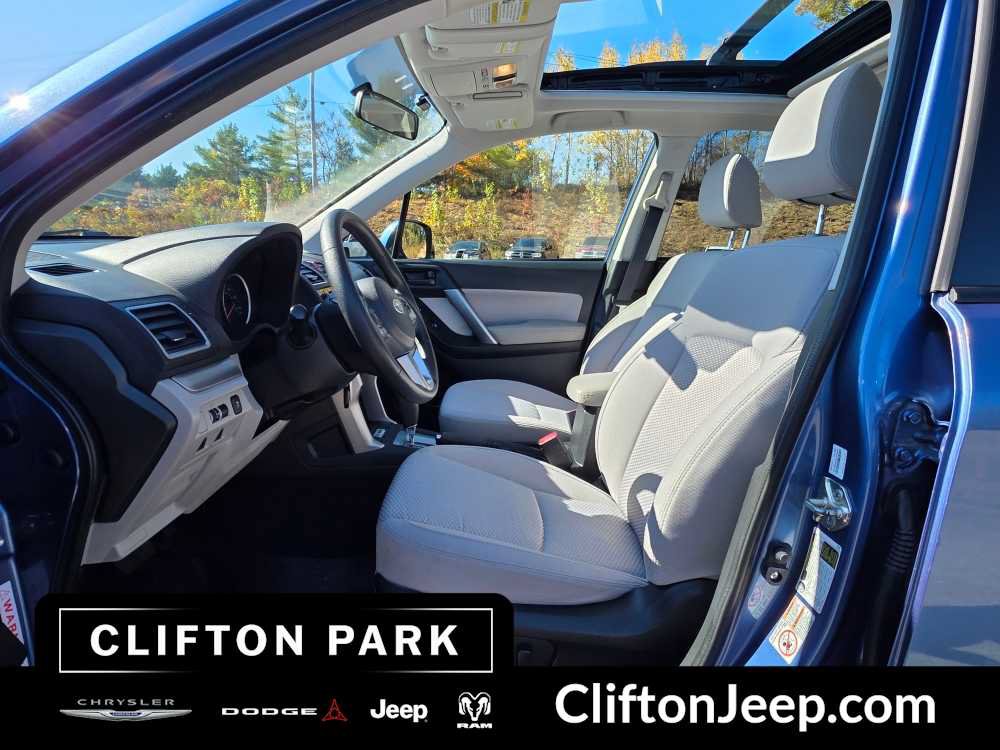 Used 2018 Subaru Forester 2.5i Premium w/ All-Weather Package AWD/4WD image 10