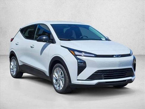 New 2027 Chevrolet Bolt LT w/ Comfort Package FWD image 7