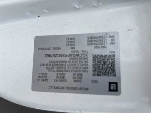 Used 2021 Chevrolet Express 2500 w/ Driver Convenience Package RWD image 11