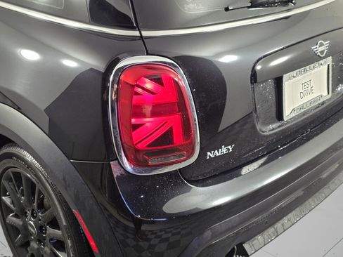 Used 2024 MINI Cooper 2-Door Hardtop image 24