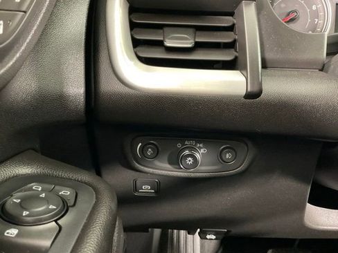 Used 2020 GMC Terrain SLT w/ Preferred Package image 24