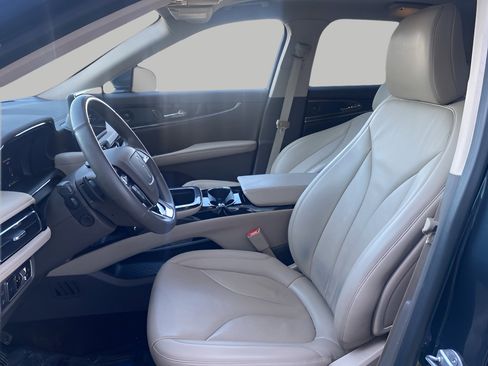 Used 2023 Lincoln Nautilus Reserve image 9