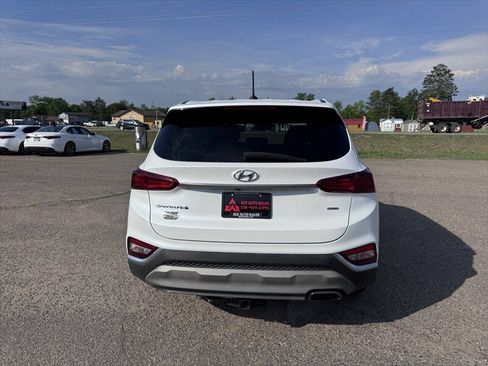 Used 2019 Hyundai Santa Fe SE AWD/4WD image 8