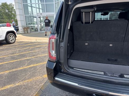 Used 2016 GMC Yukon Denali AWD/4WD image 15