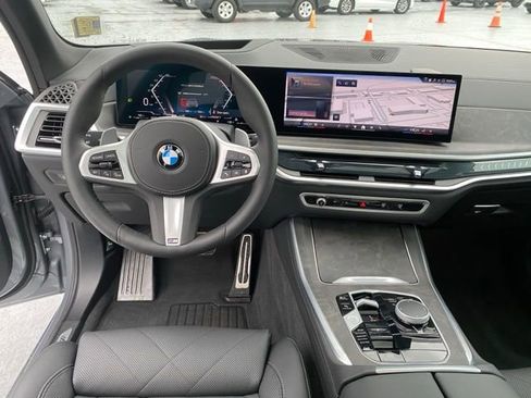 Used 2026 BMW X5 xDrive40i w/ M Sport Package image 13