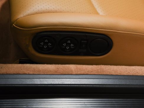 Used 1995 Porsche 911 Carrera RWD image 25