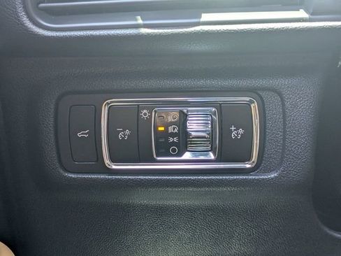 Used 2023 Lincoln Corsair Reserve w/ Equipment Group 201A FWD image 26