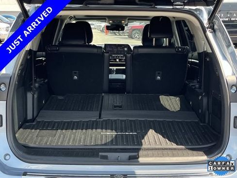 Used 2021 Toyota Highlander Platinum AWD/4WD image 21