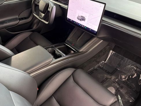 Used 2022 Tesla Model S Plaid AWD/4WD image 14
