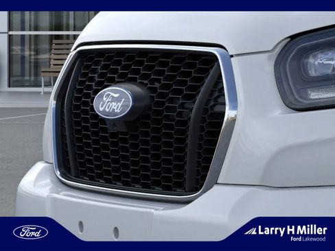 New 2026 Ford Transit 350 XLT image 17