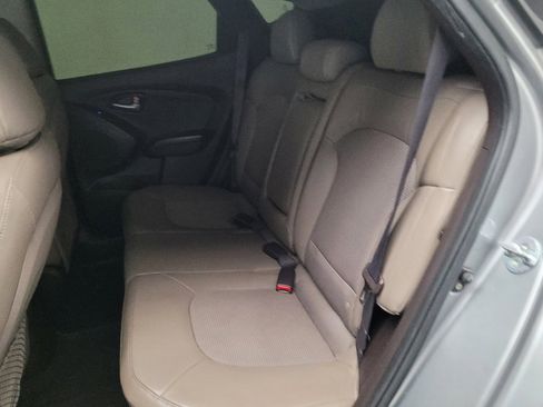 Used 2015 Hyundai Tucson SE FWD image 18