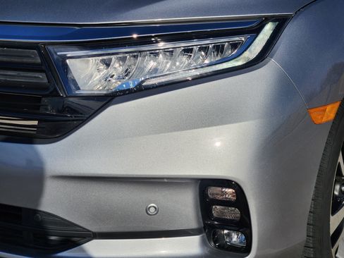 Certified 2023 Honda Odyssey Touring image 9