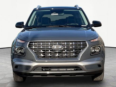 Used 2026 Hyundai Venue SEL FWD image 2