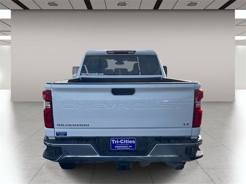 Used 2024 Chevrolet Silverado 2500 LT image 4