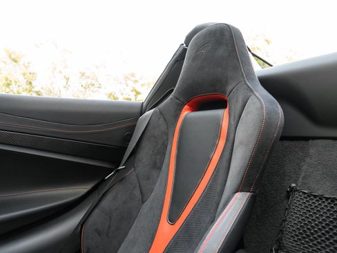 Used 2020 McLaren 720S Performance RWD image 52