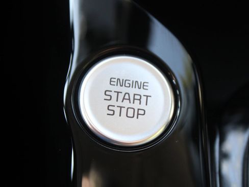 Certified 2025 Kia Soul EX FWD image 32