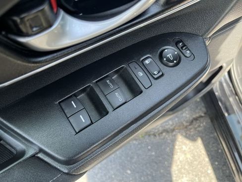 Used 2021 Honda CR-V EX image 17