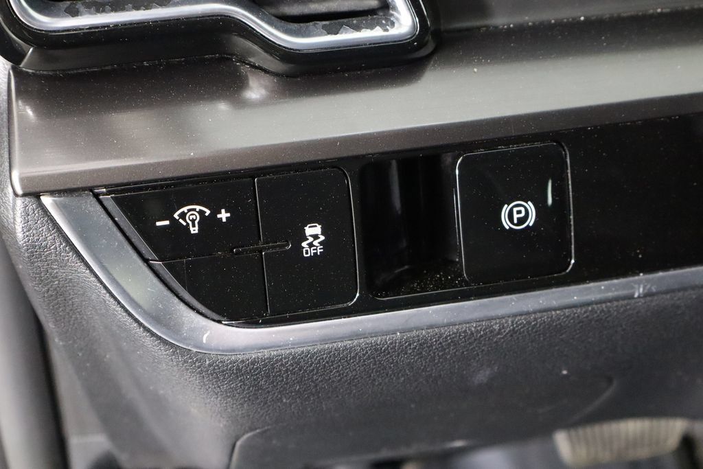 Used 2024 Kia Sportage EX FWD image 20