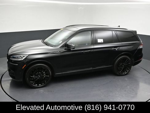 Used 2023 Lincoln Aviator Reserve w/ Equipment Group 201A AWD/4WD image 33
